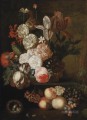 Rosen Tulpen Veilchen und andere Blumen in einem Weidenkorb auf einem Steinwurf mit Trauben Pfirsiche und ein Nest mit Eiern Jan van Huysum klassischen Blumen